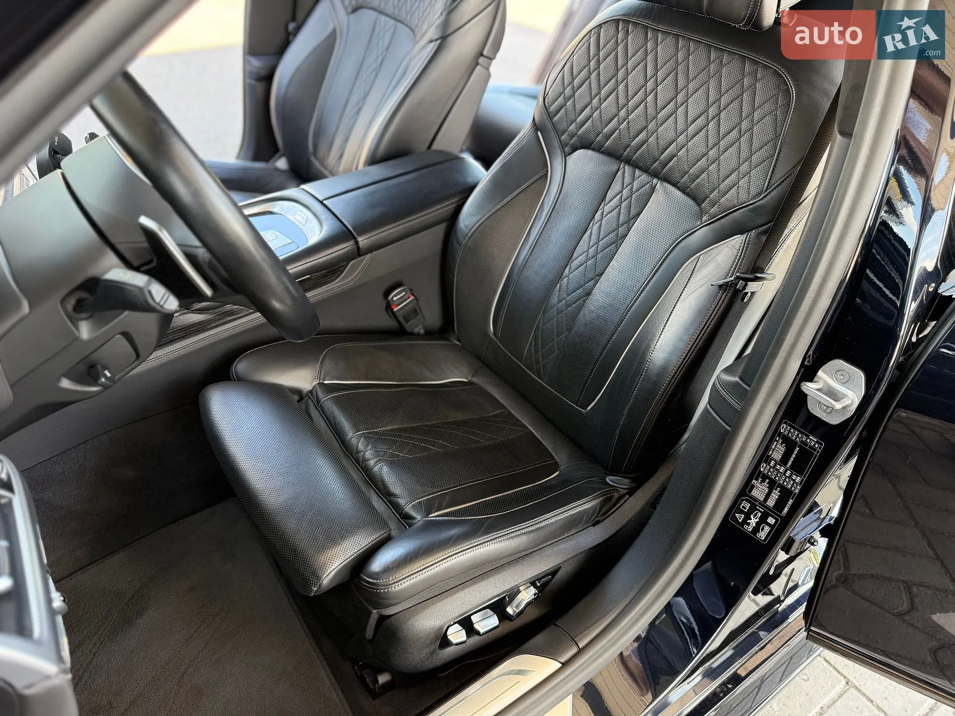 2020 BMW 7er - мініатюра 23
