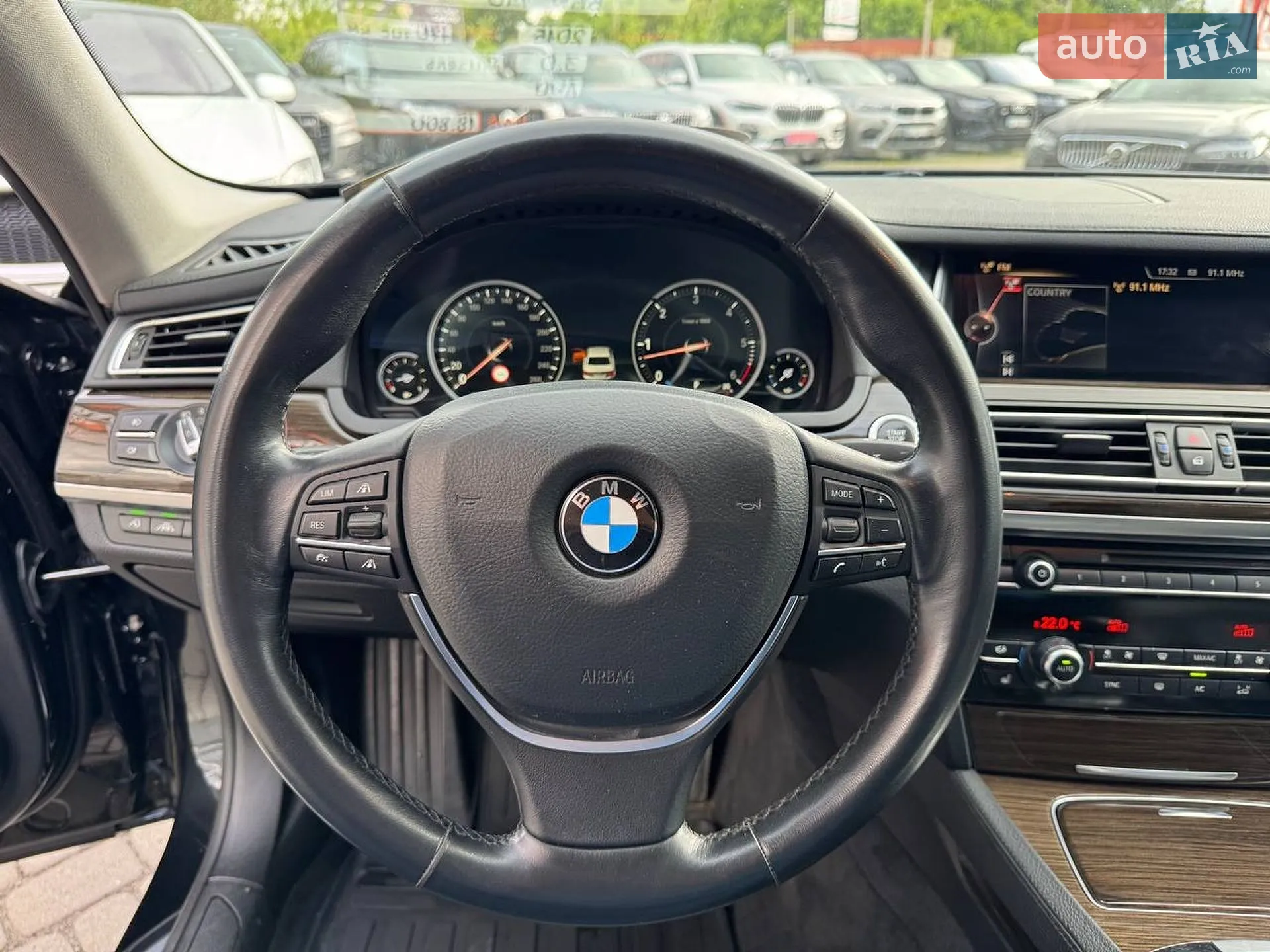 2015 BMW 7er - мініатюра 16