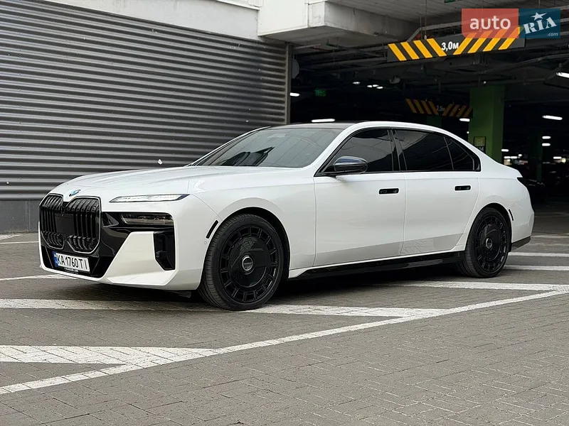BMW 7 Series 2024