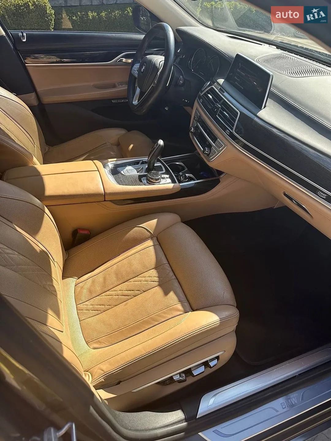 2016 BMW 7er - мініатюра 16