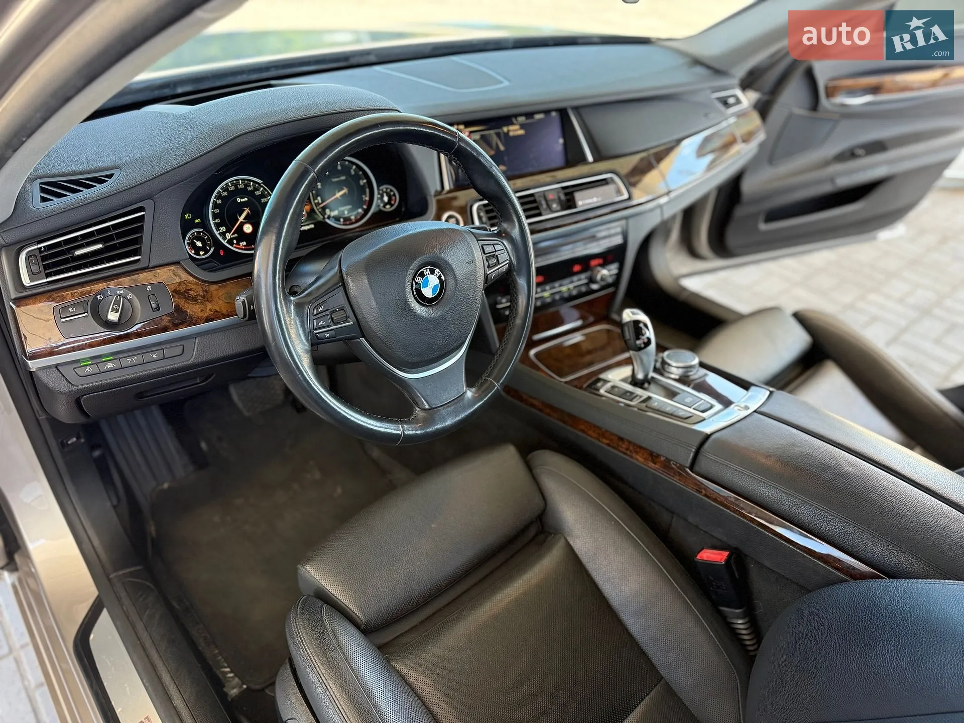 2015 BMW 7er - мініатюра 25