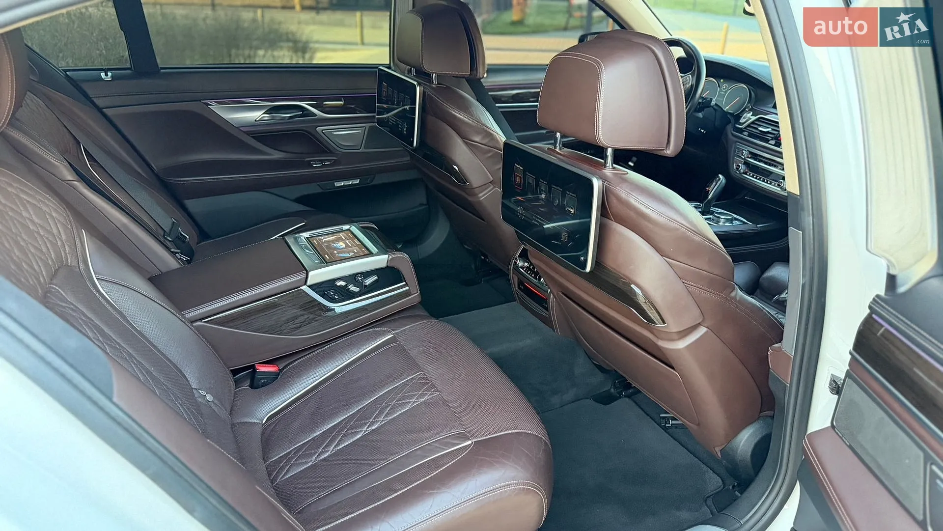 2015 BMW 7er - мініатюра 11