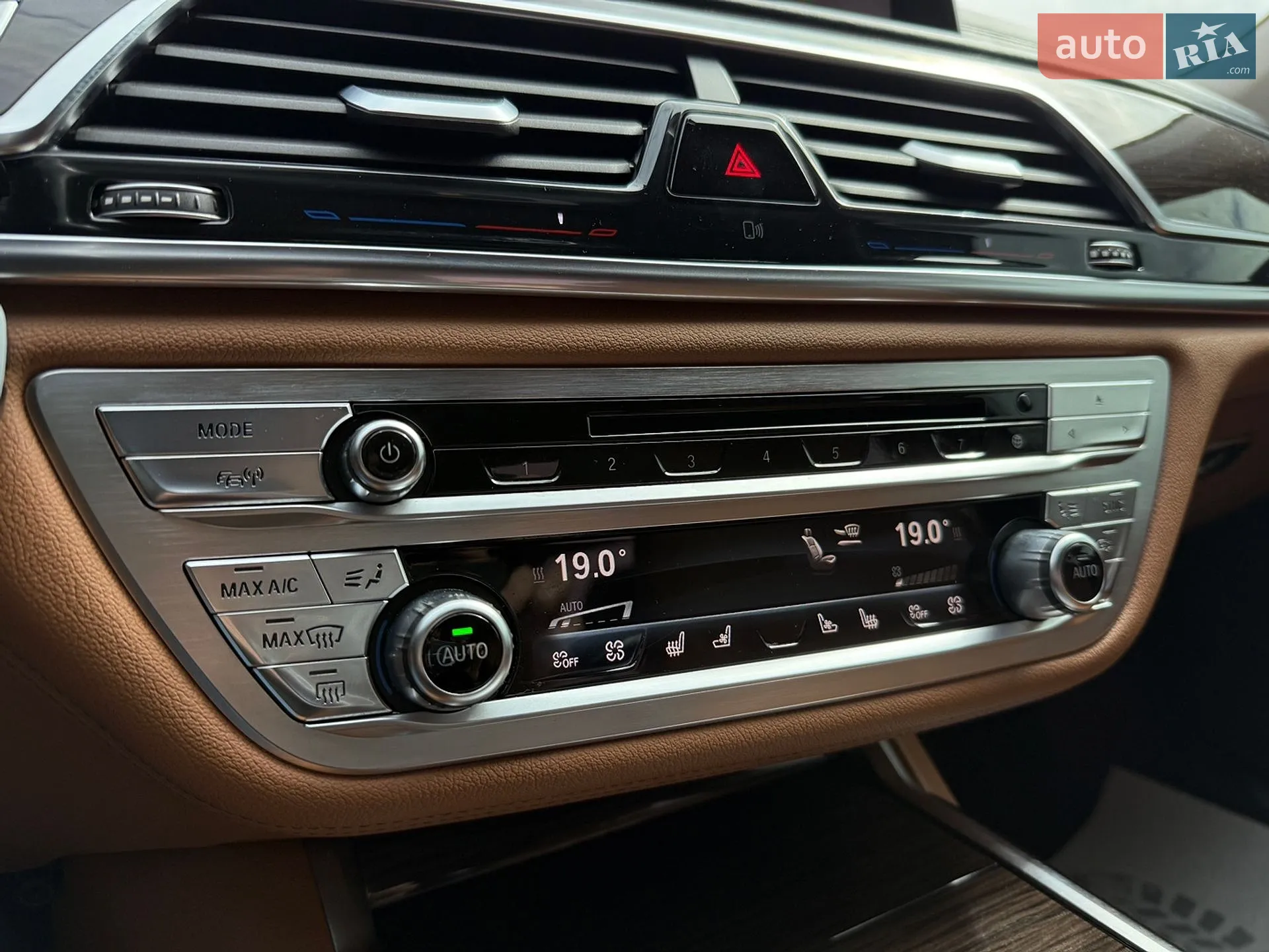 2016 BMW 7er - мініатюра 31