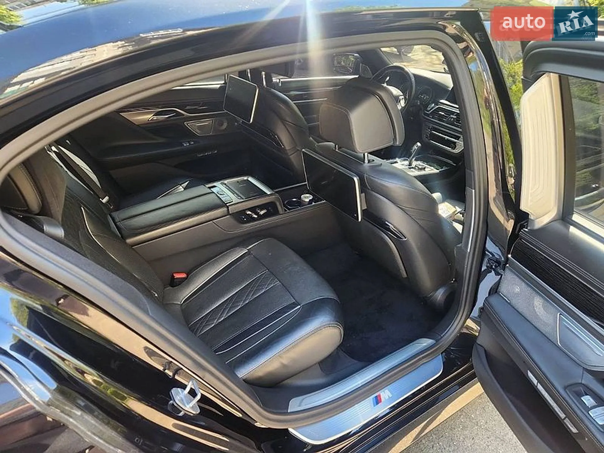 2017 BMW 7er - мініатюра 49