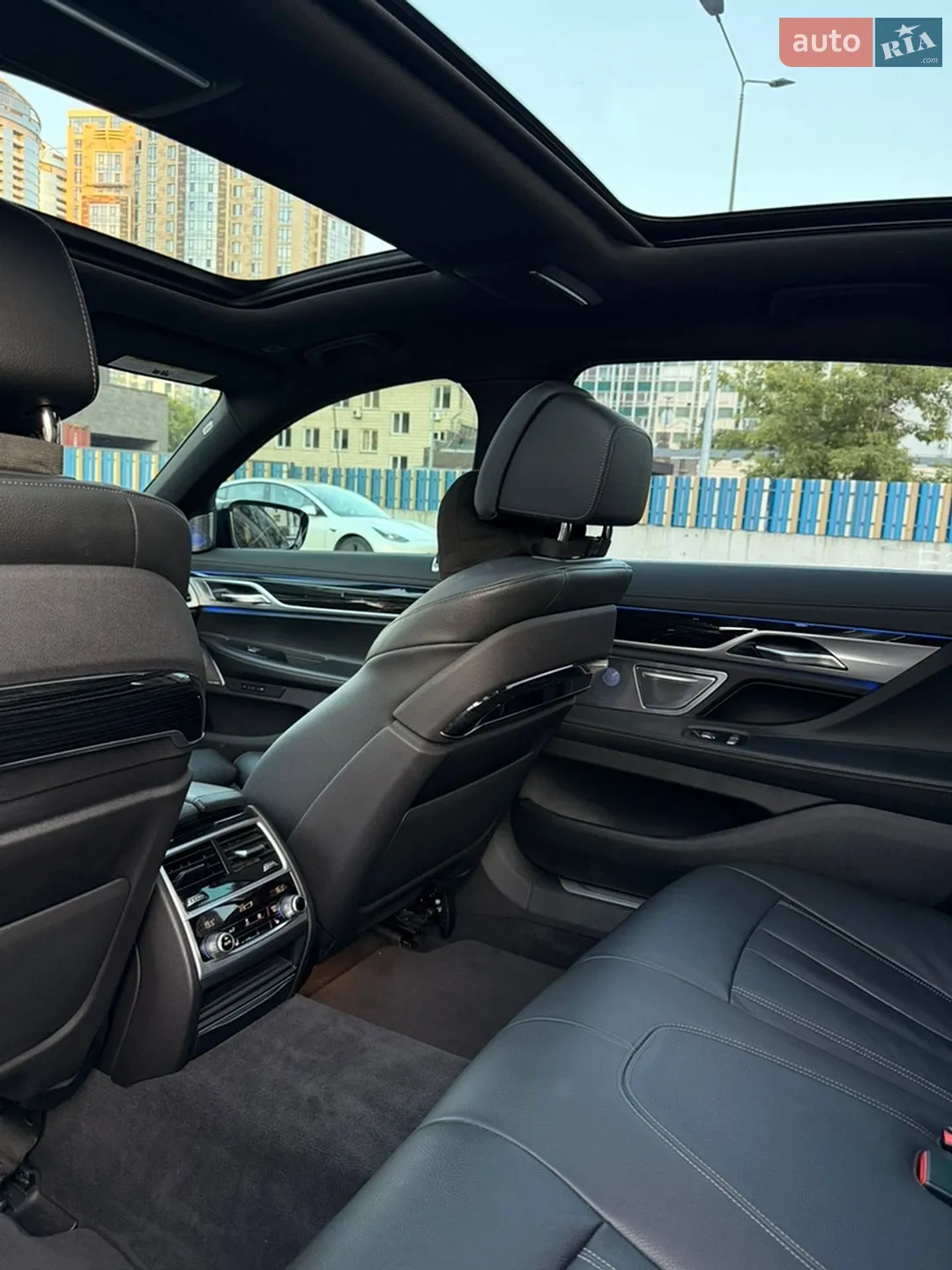 2018 BMW 7er - мініатюра 8