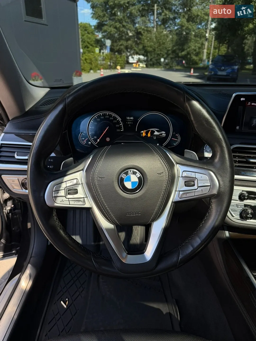 2016 BMW 7er - мініатюра 15