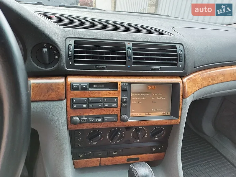 BMW 7 Series 1997 VIN WBAGE21070DJ39090 фото оголошення 20 з 52