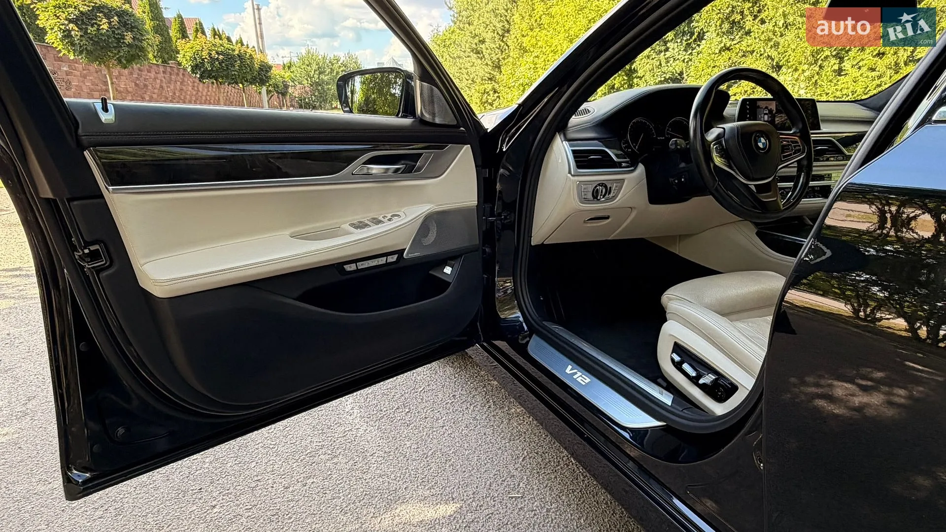 2017 BMW 7er - мініатюра 14