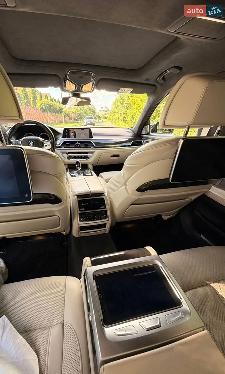 2017 BMW 7er - мініатюра 25