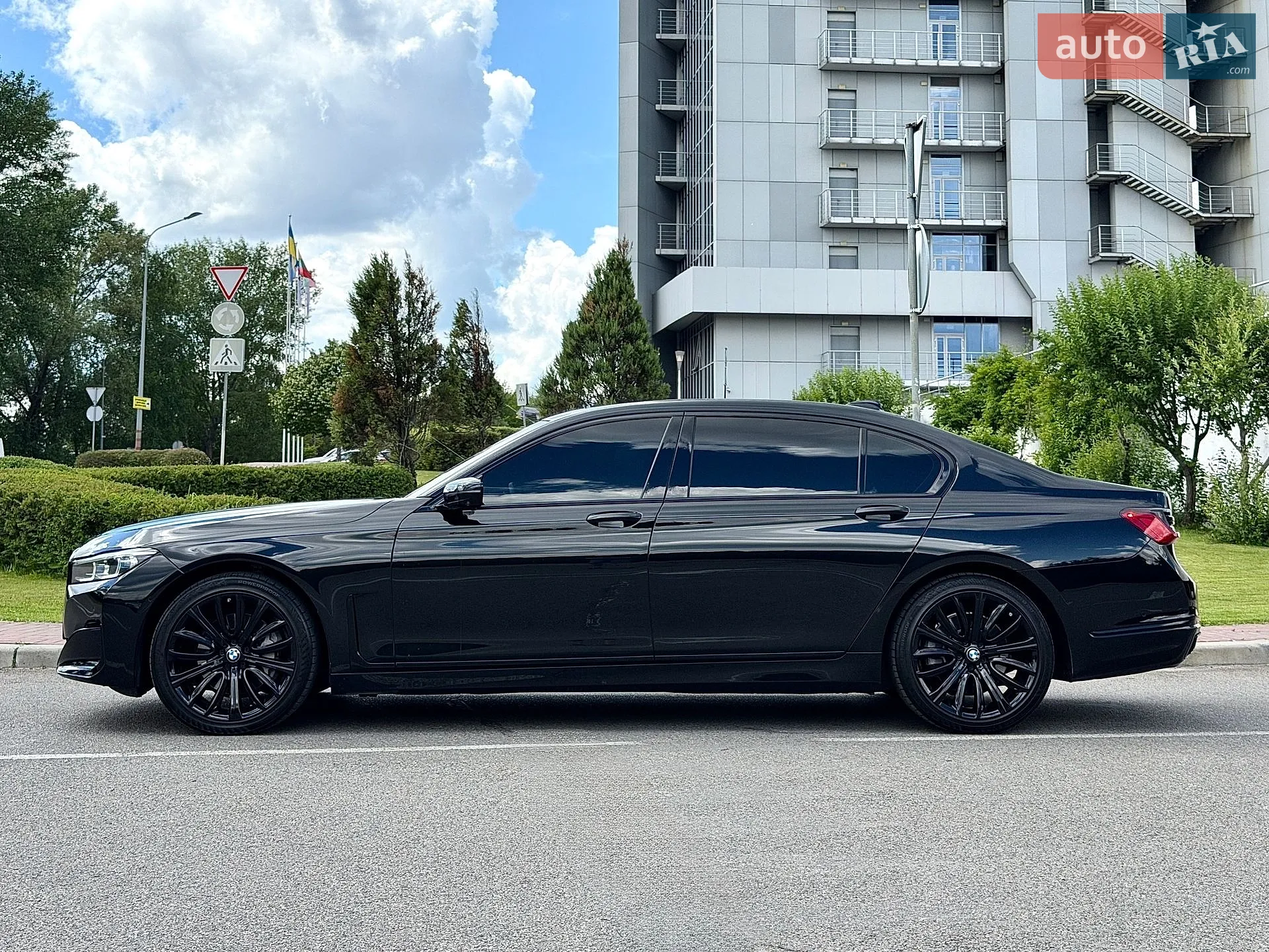 2022 BMW 7er - мініатюра 19