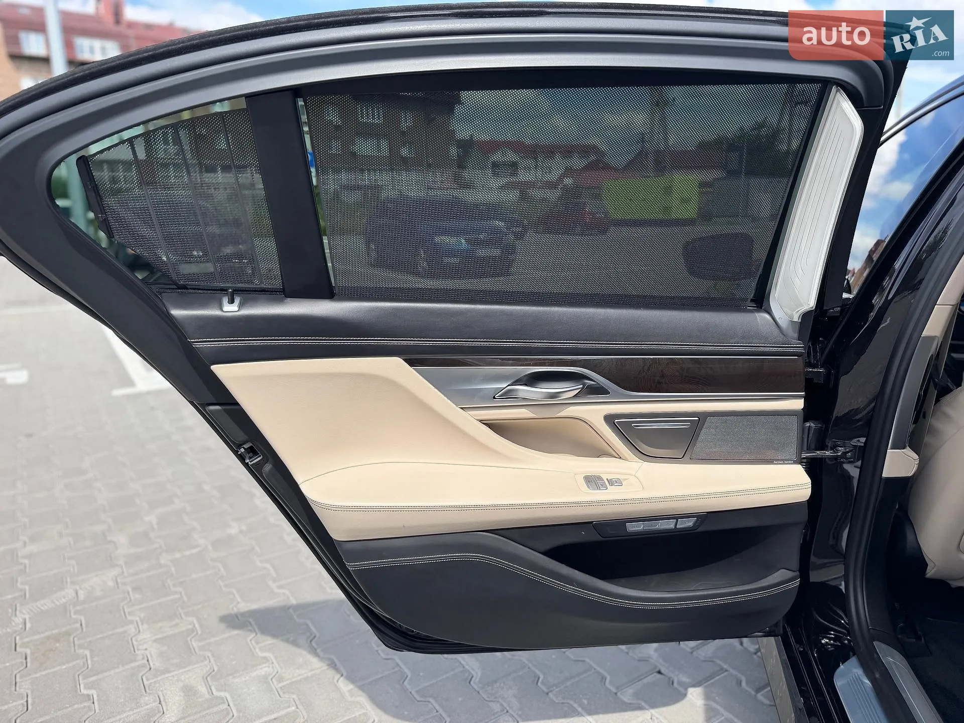 2017 BMW 7er - мініатюра 34