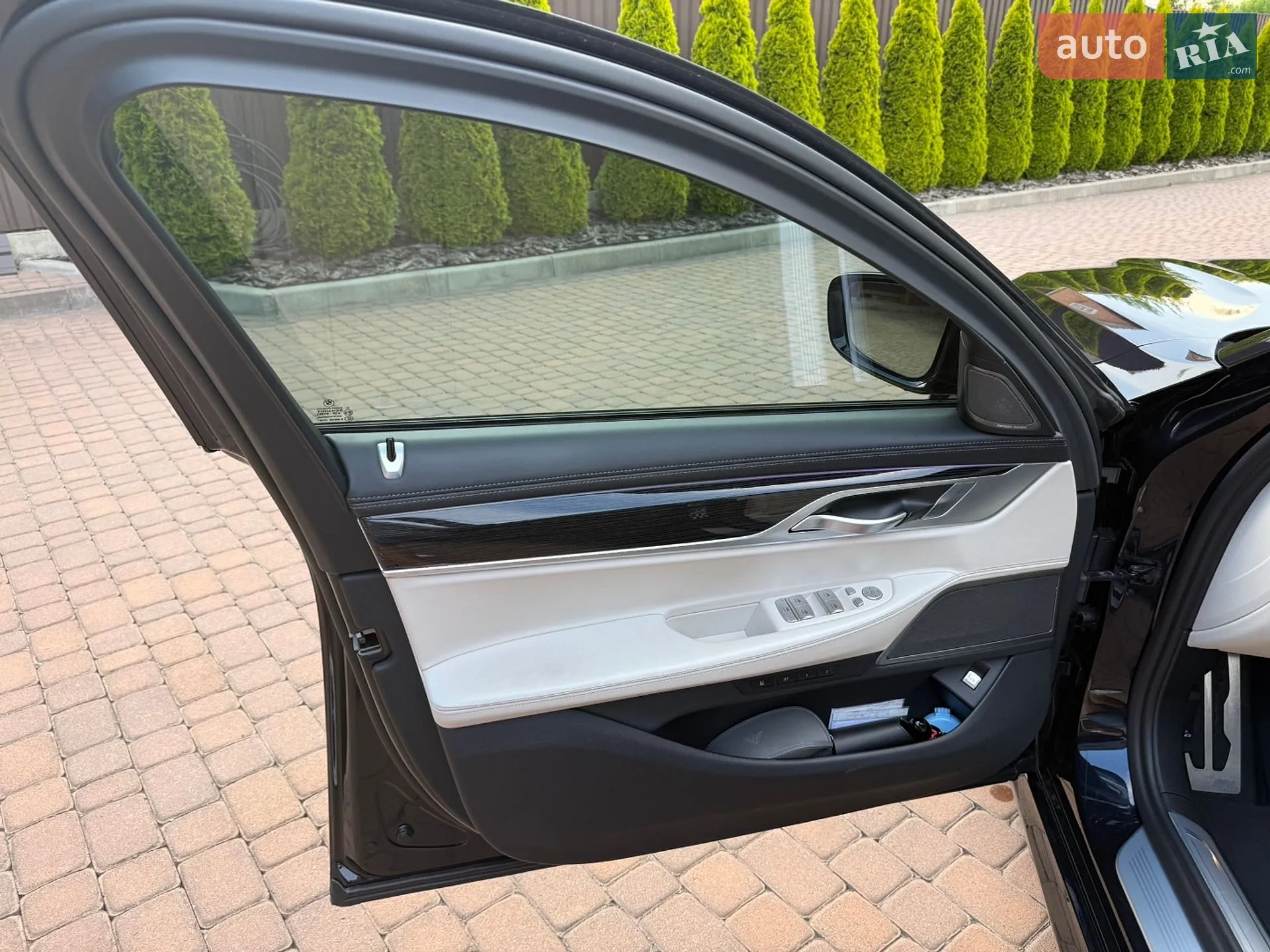 2022 BMW 7er - мініатюра 15