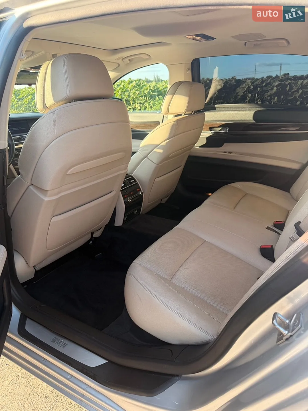 2011 BMW 7er - мініатюра 10