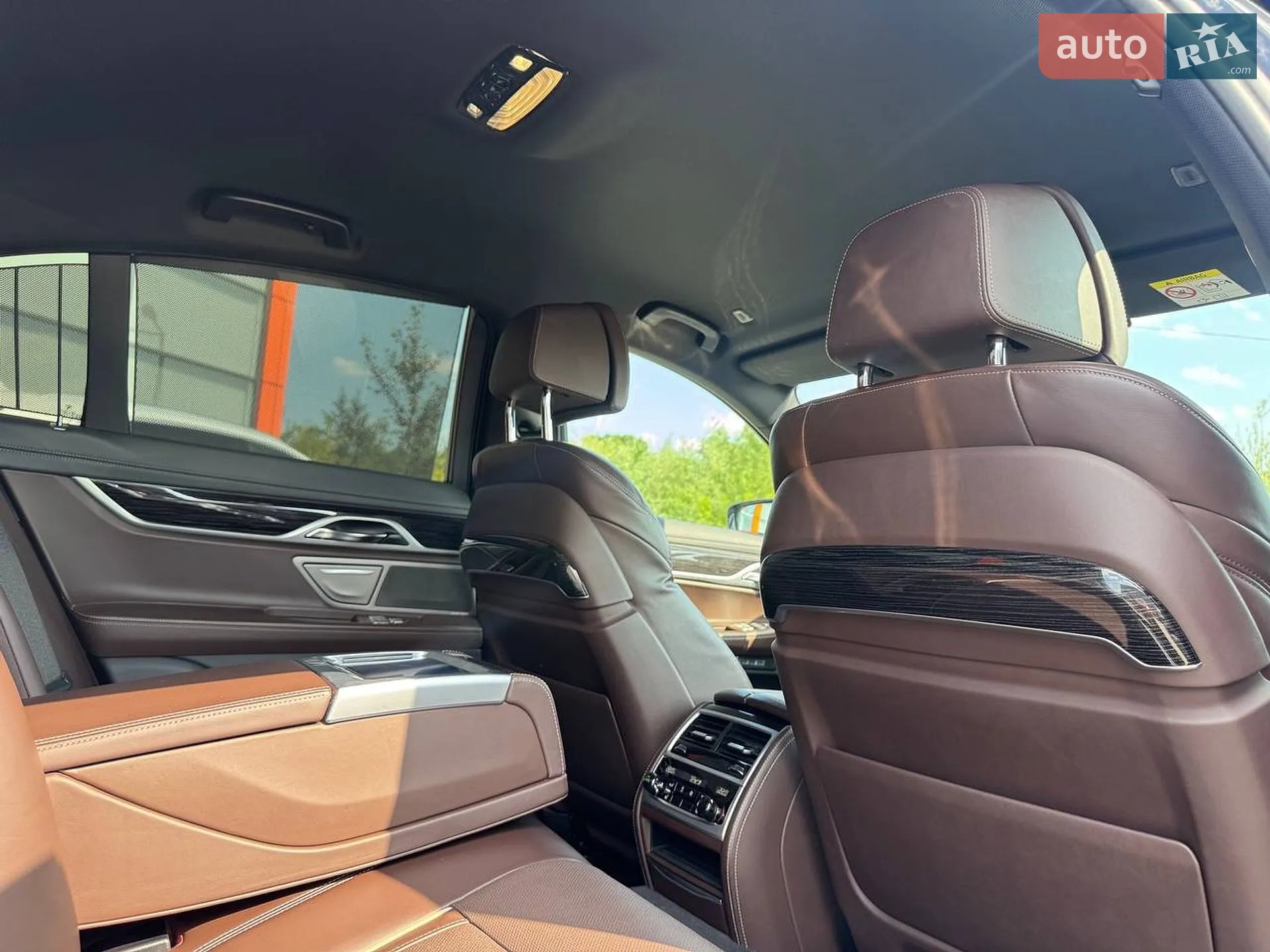 2017 BMW 7er - мініатюра 15
