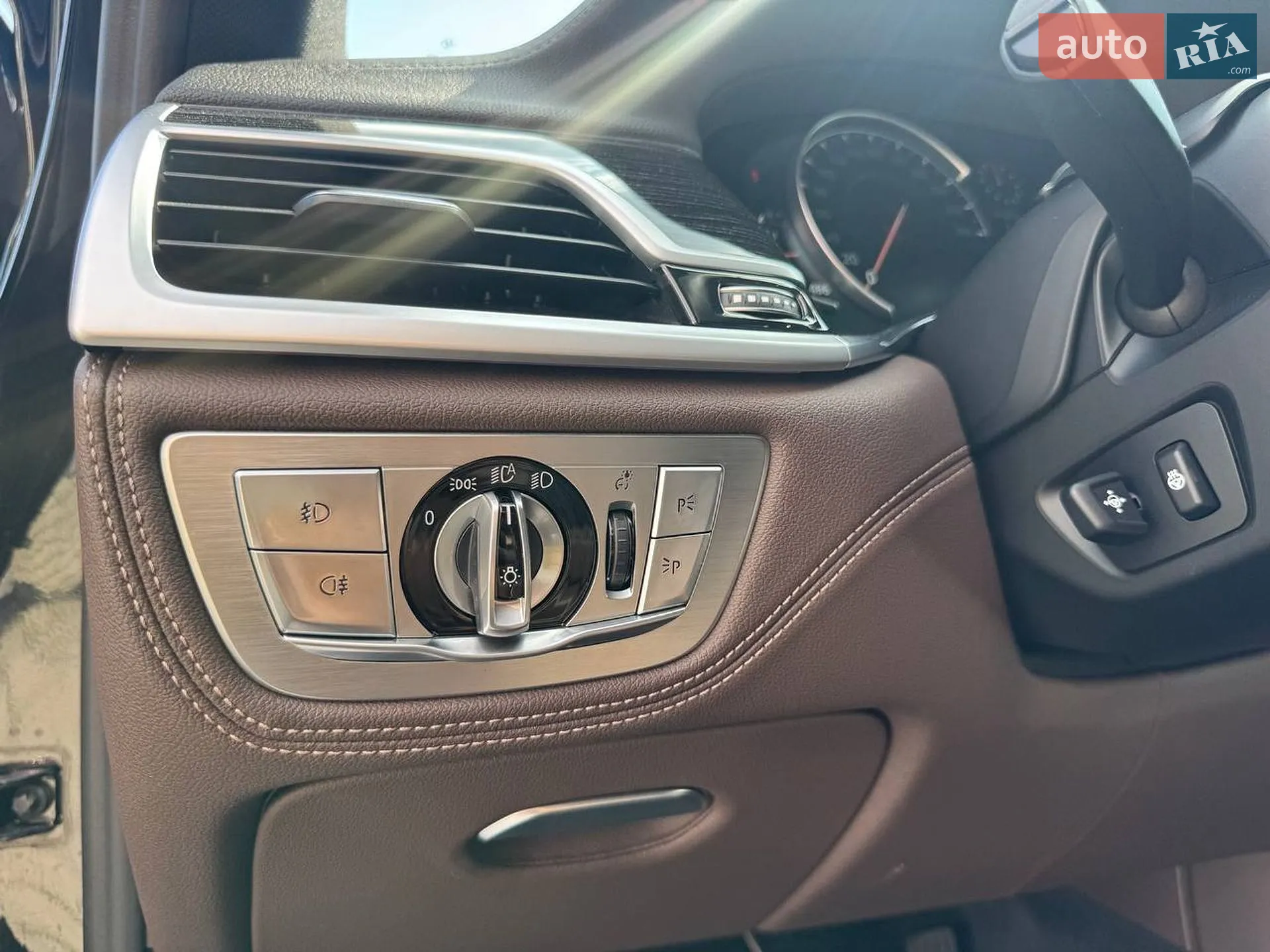 2017 BMW 7er - мініатюра 16