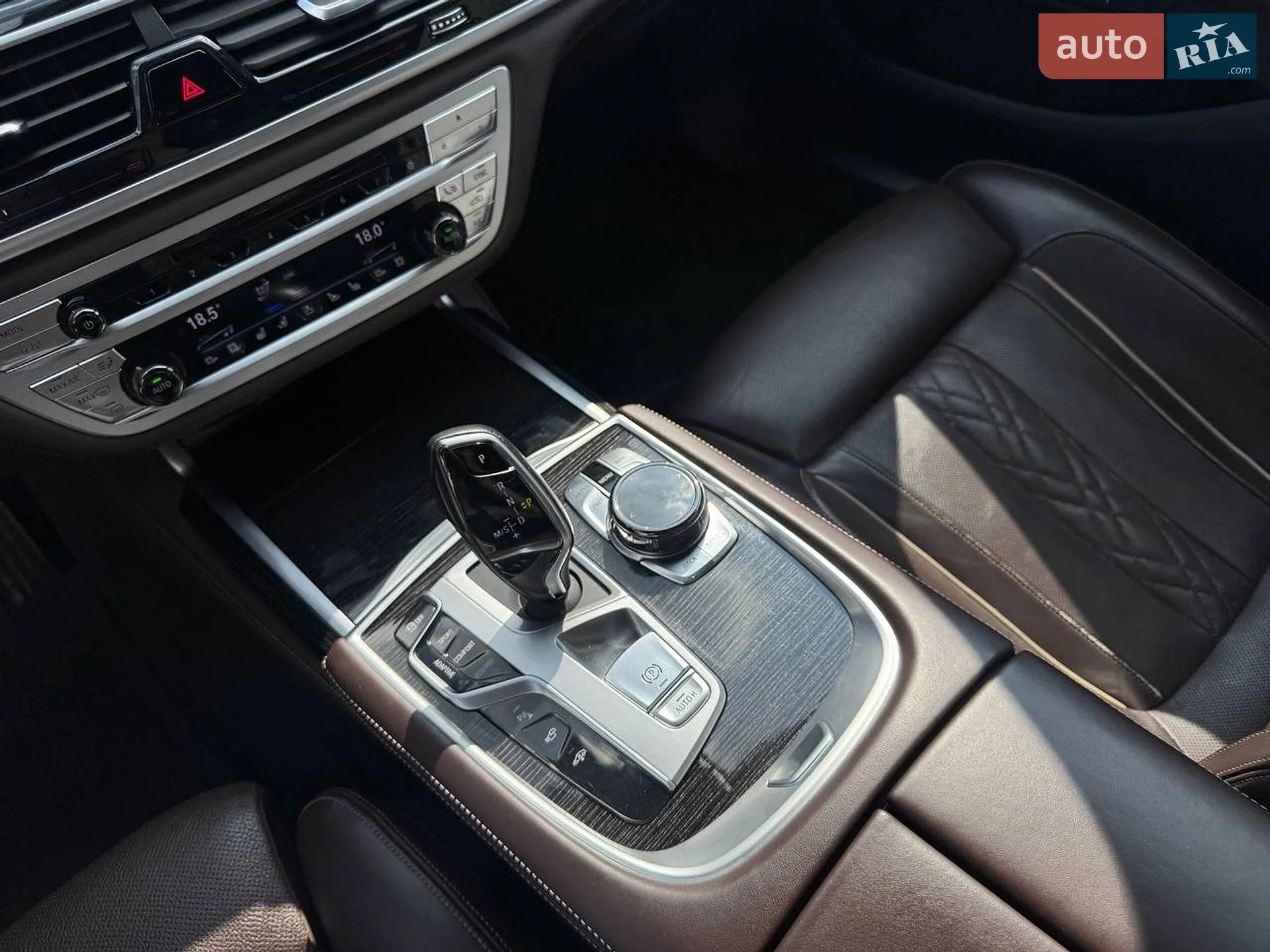 2017 BMW 7er - мініатюра 18