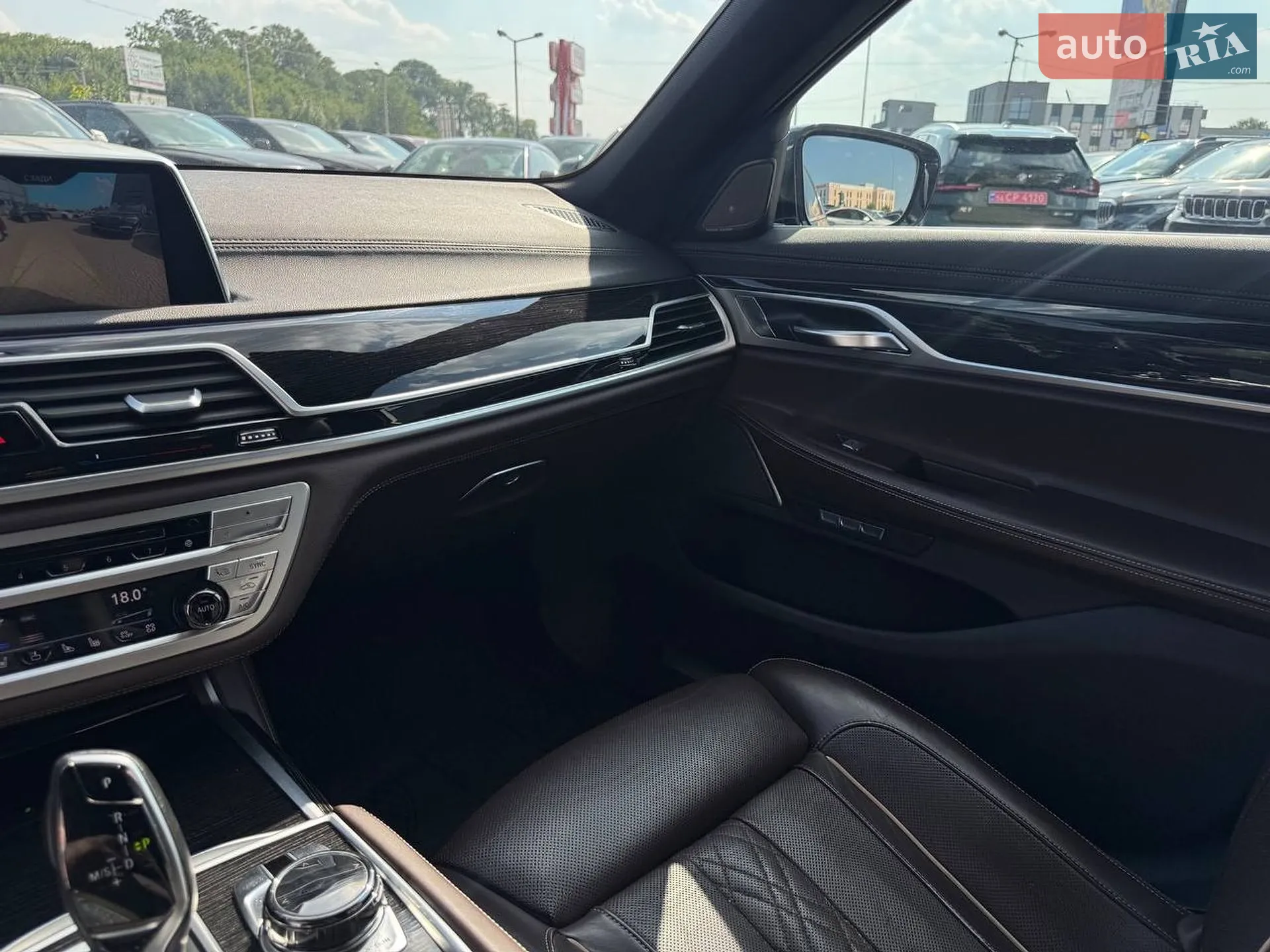 2017 BMW 7er - мініатюра 20