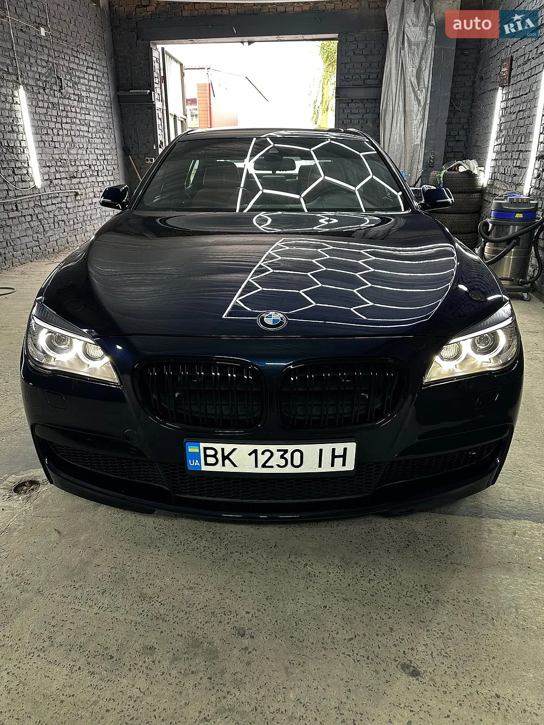 2014 BMW 7er - мініатюра 8