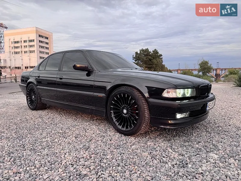 BMW 7 Series 1998
