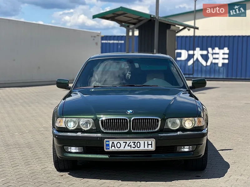 BMW 7 Series 2001