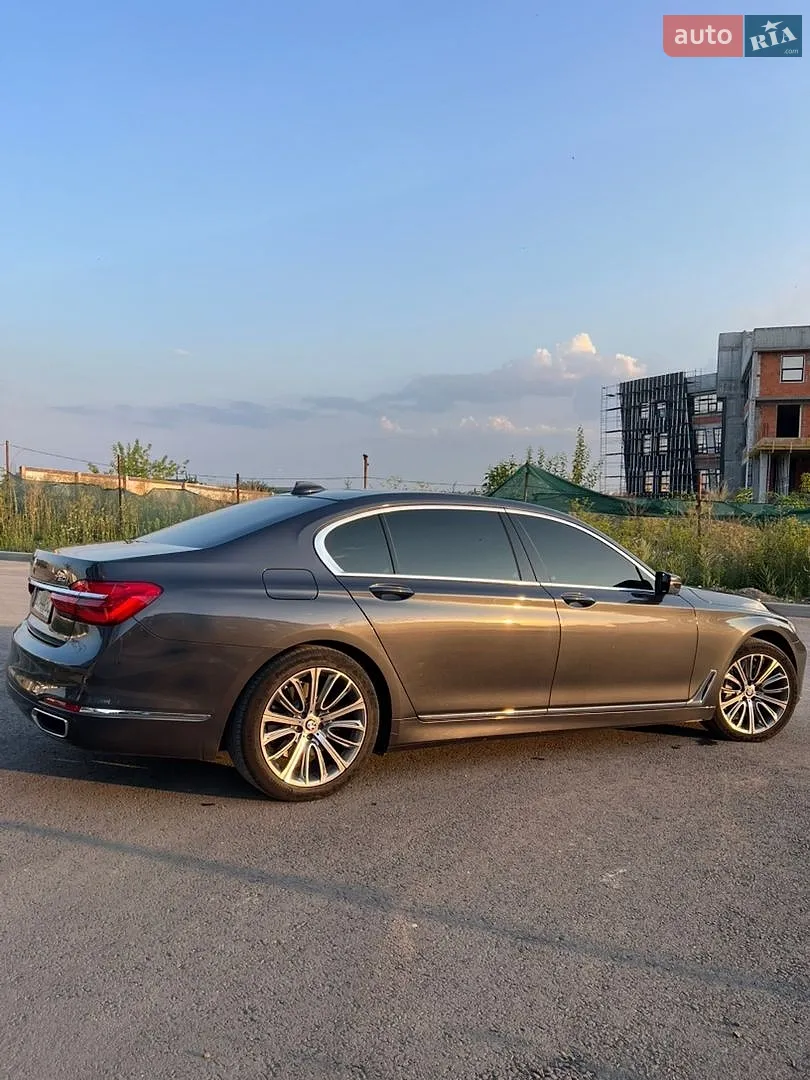2015 BMW 7er - мініатюра 15