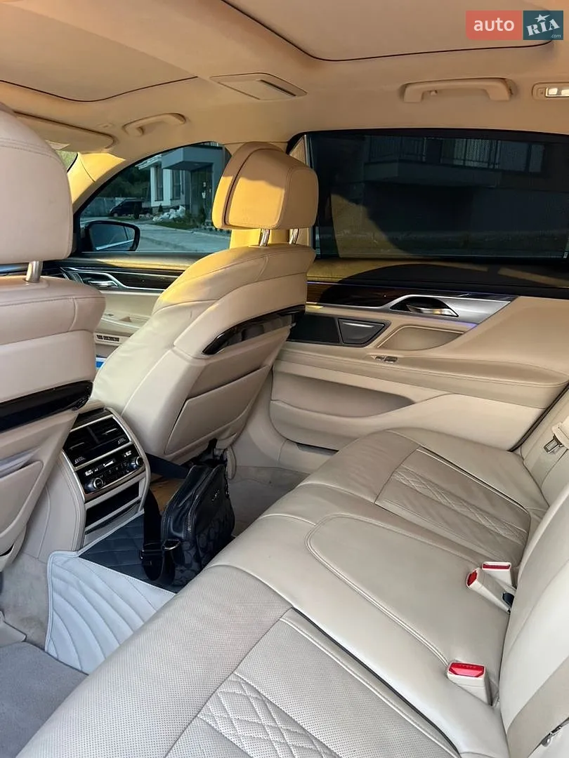 2015 BMW 7er - мініатюра 24