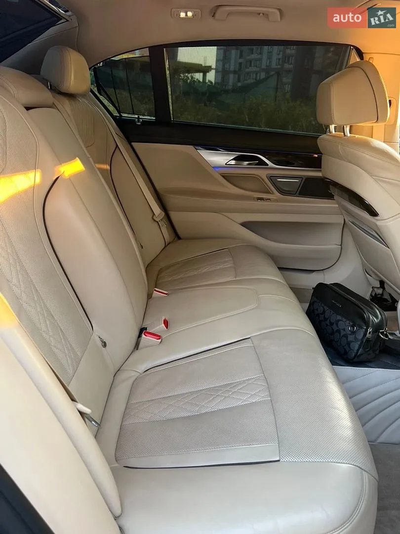 2015 BMW 7er - мініатюра 28