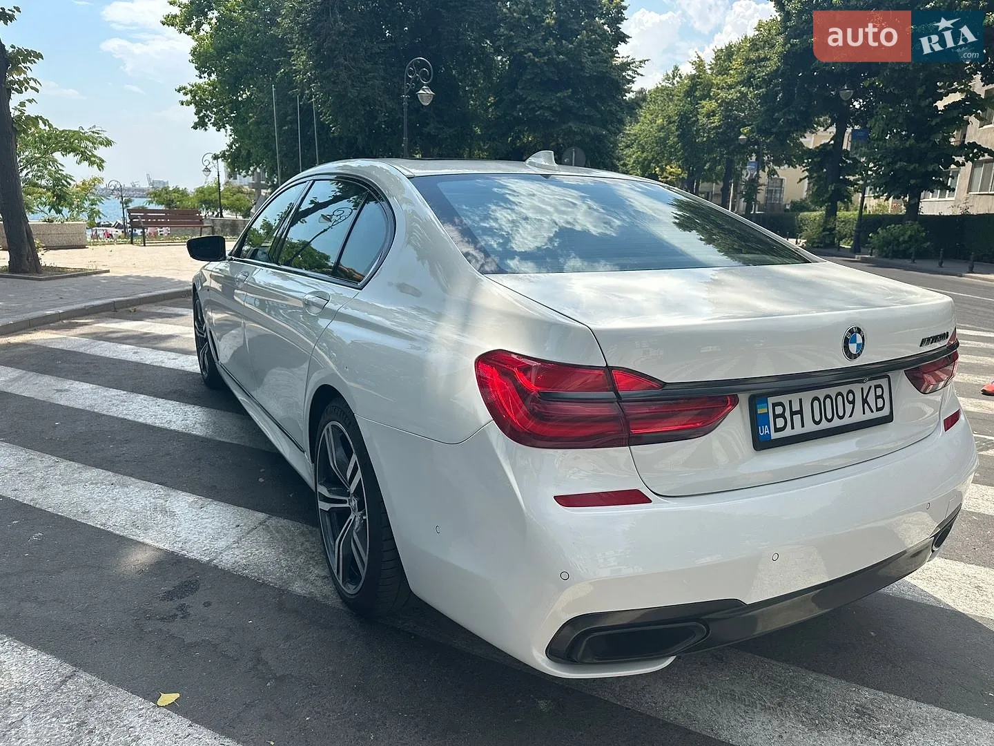2015 BMW 7er - мініатюра 7