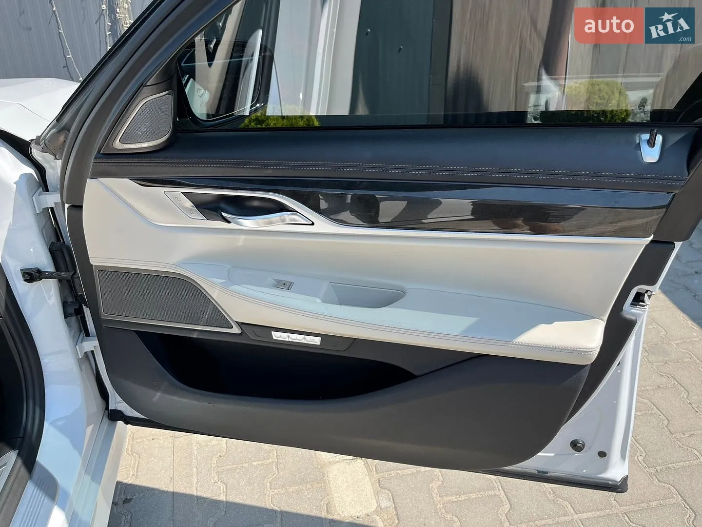 2016 BMW 7er - мініатюра 23