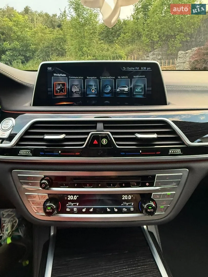 2016 BMW 7er - мініатюра 15