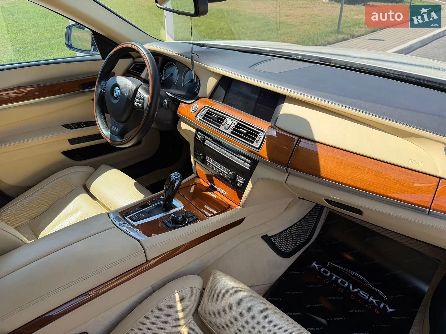 2010 BMW 7er - мініатюра 15