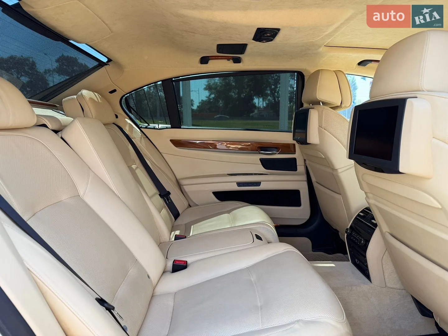 2010 BMW 7er - мініатюра 20