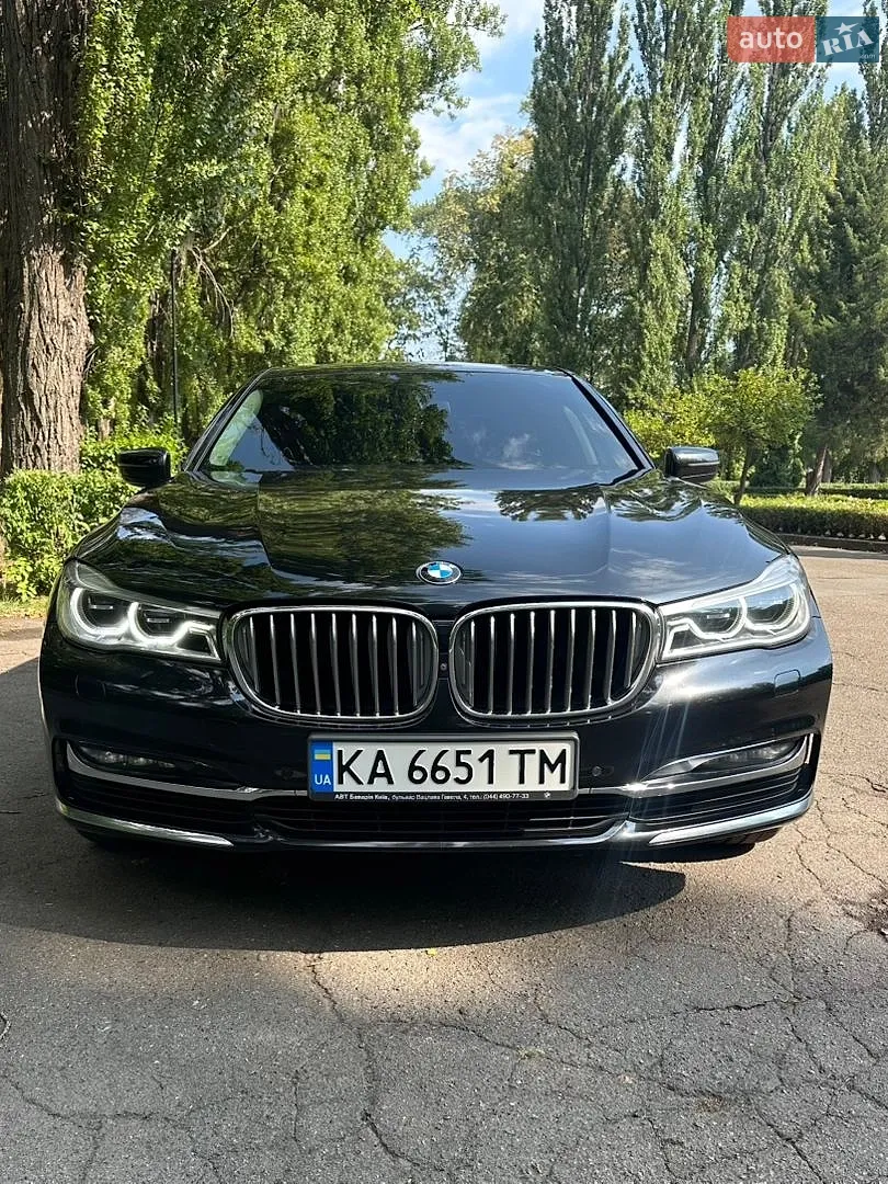 2017 BMW 7er - мініатюра 3
