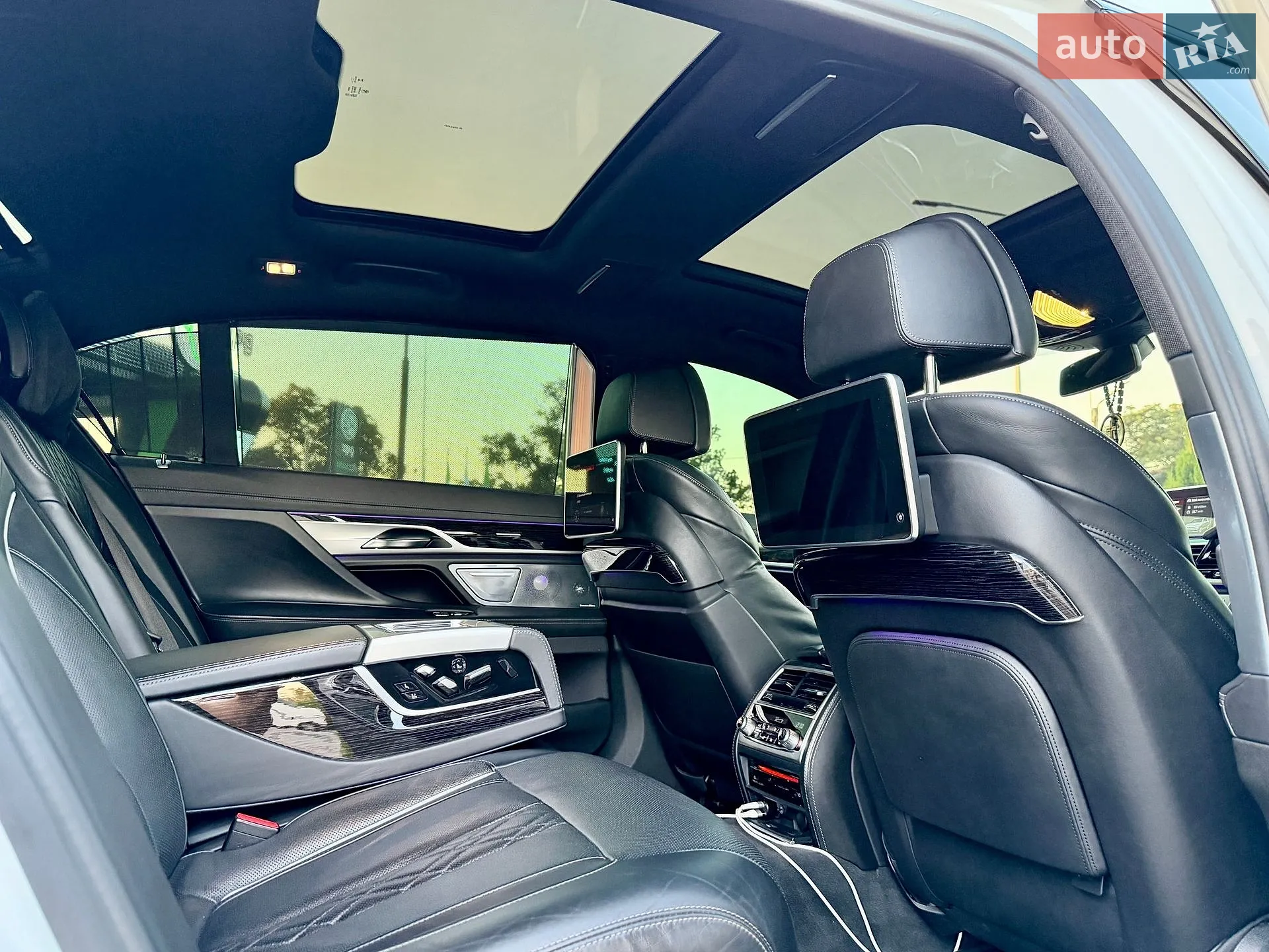 BMW 7 Series 2017 VIN WBA7G6104HG769063 фото оголошення 30 з 66