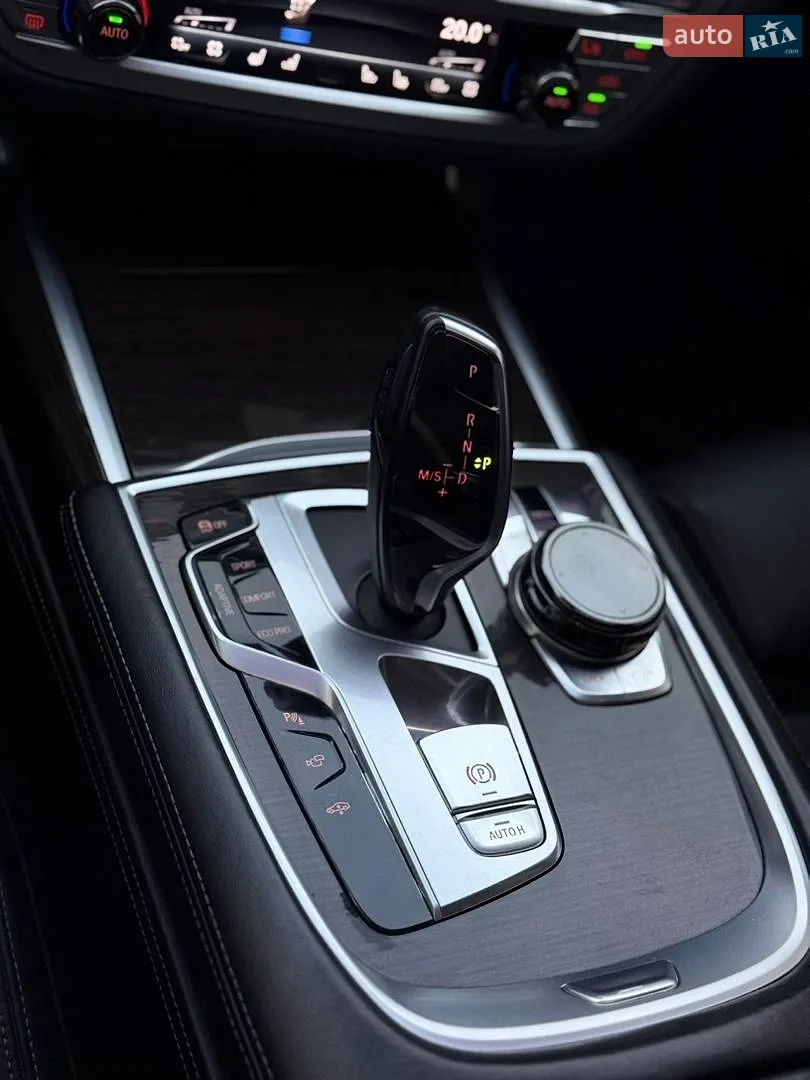 2016 BMW 7er - мініатюра 16