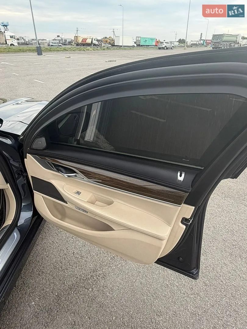 2016 BMW 7er - мініатюра 21