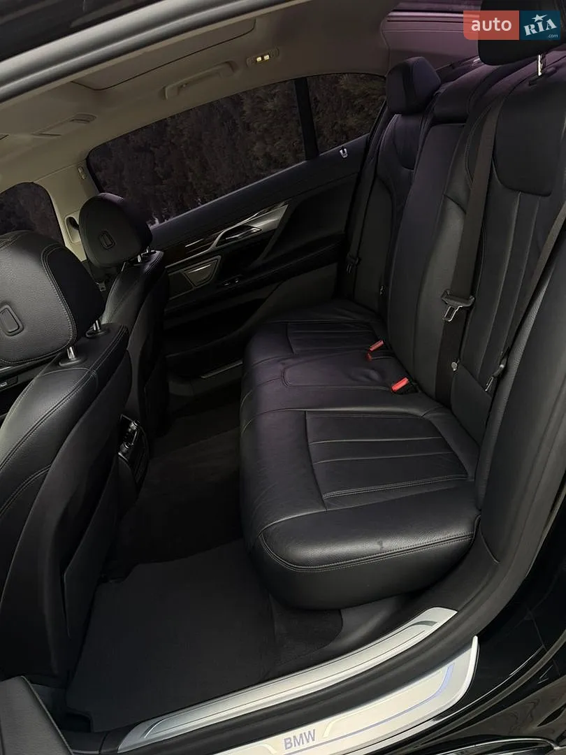 2018 BMW 7er - мініатюра 15