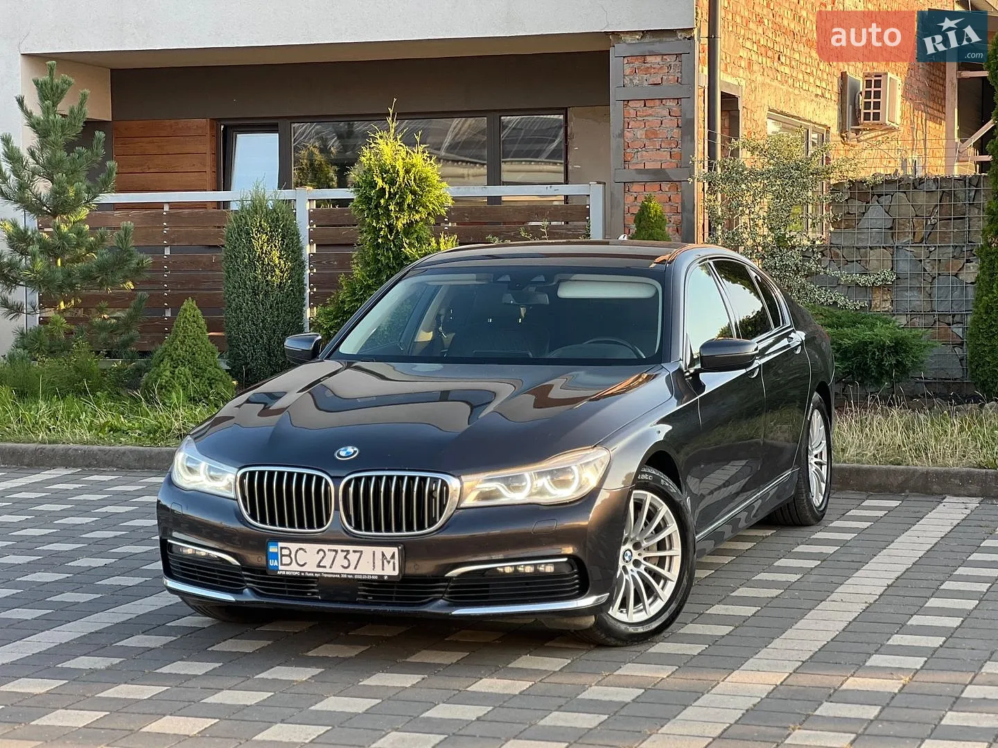 2016 BMW 7er - мініатюра 2