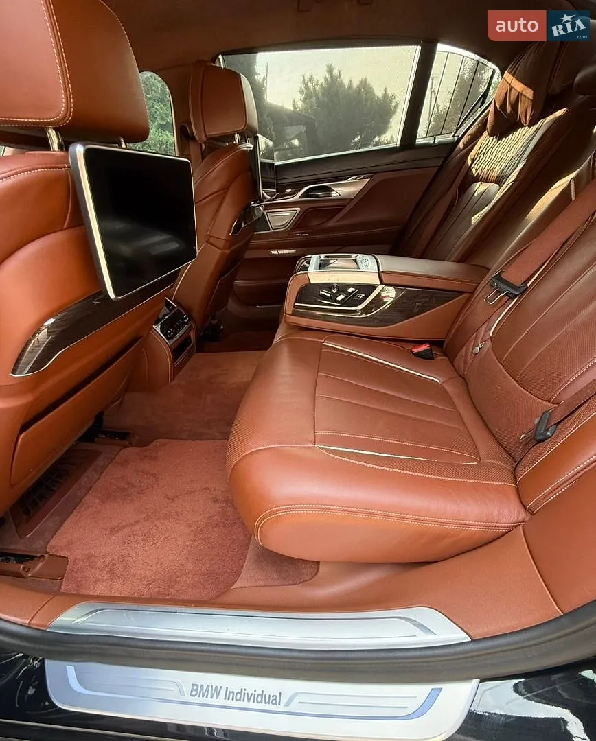 2017 BMW 7er - мініатюра 23