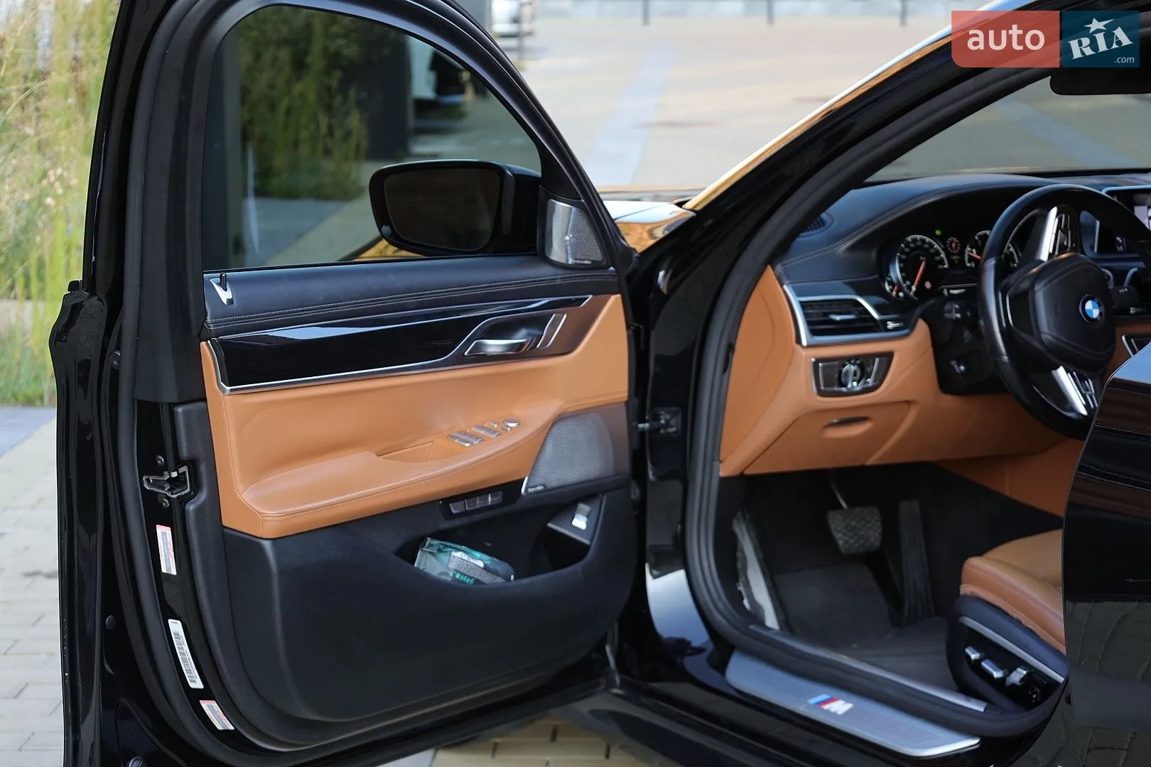 2015 BMW 7er - мініатюра 15