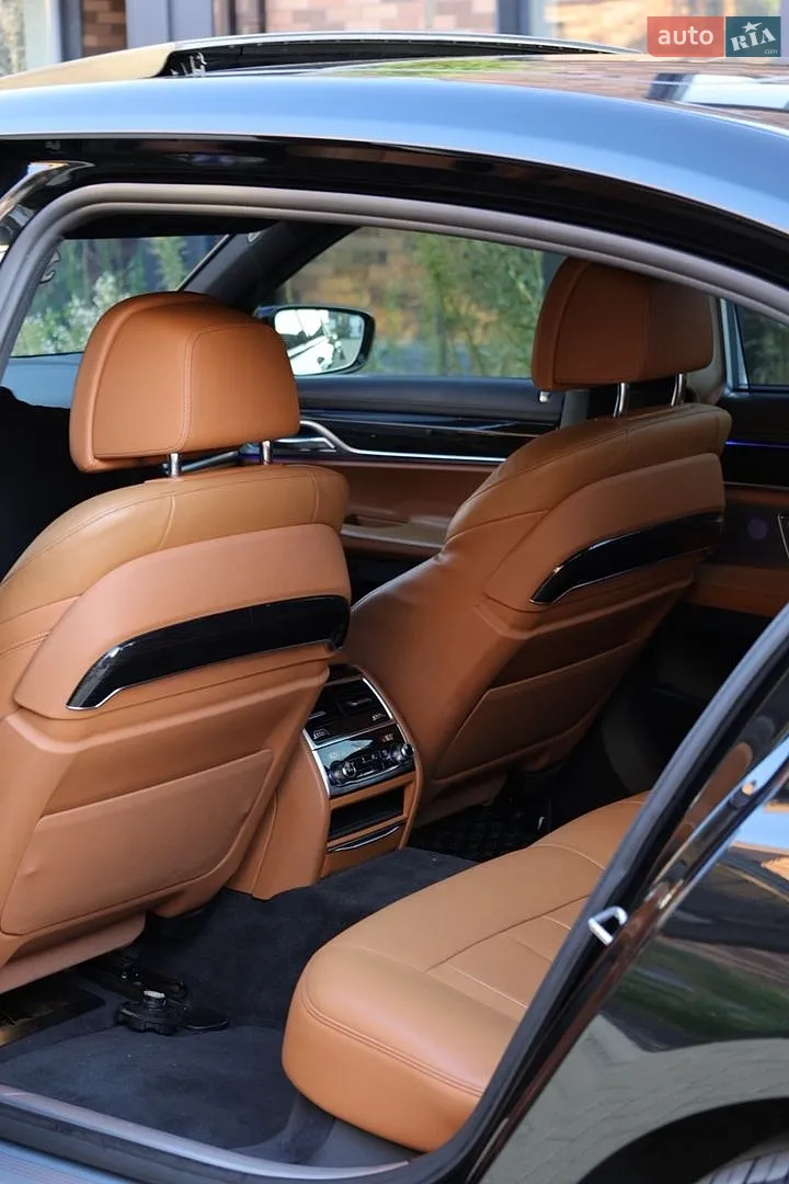 2015 BMW 7er - мініатюра 17