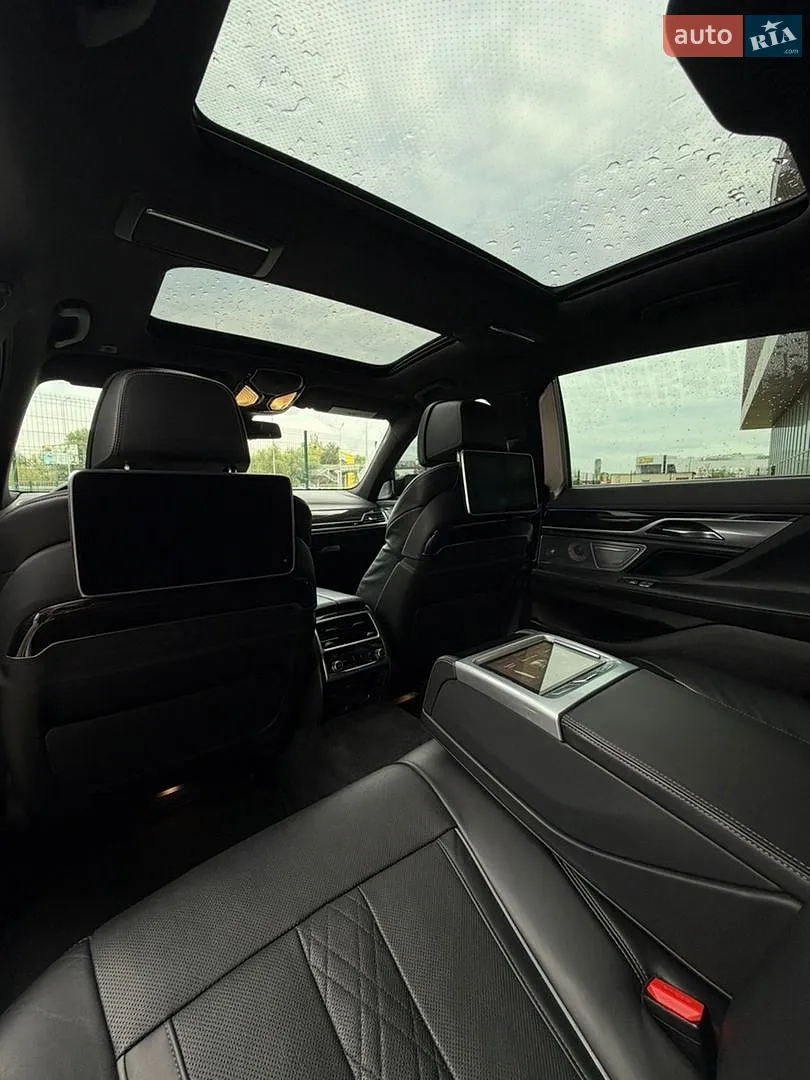 2016 BMW 7er - мініатюра 15