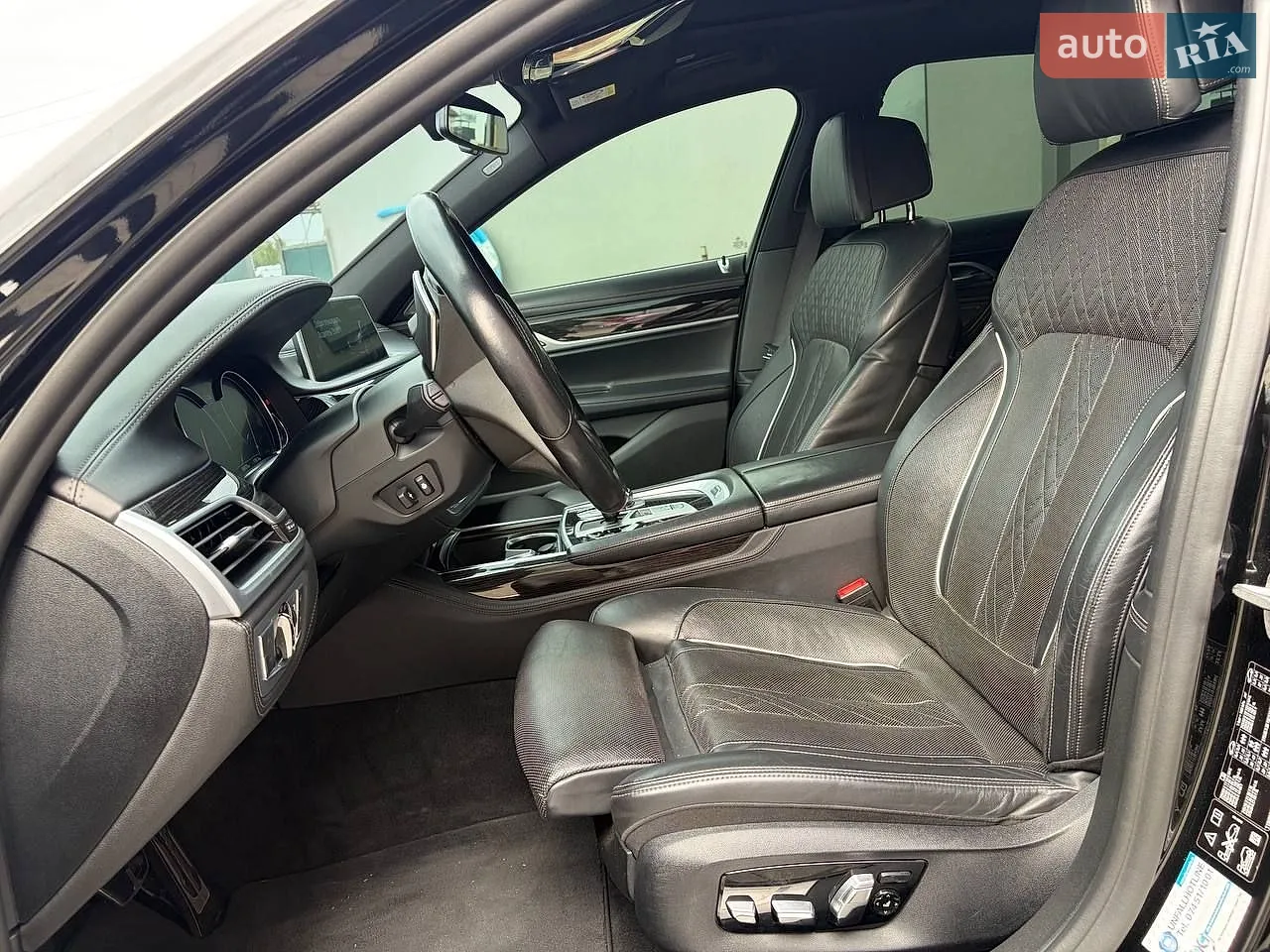 2017 BMW 7er - мініатюра 12