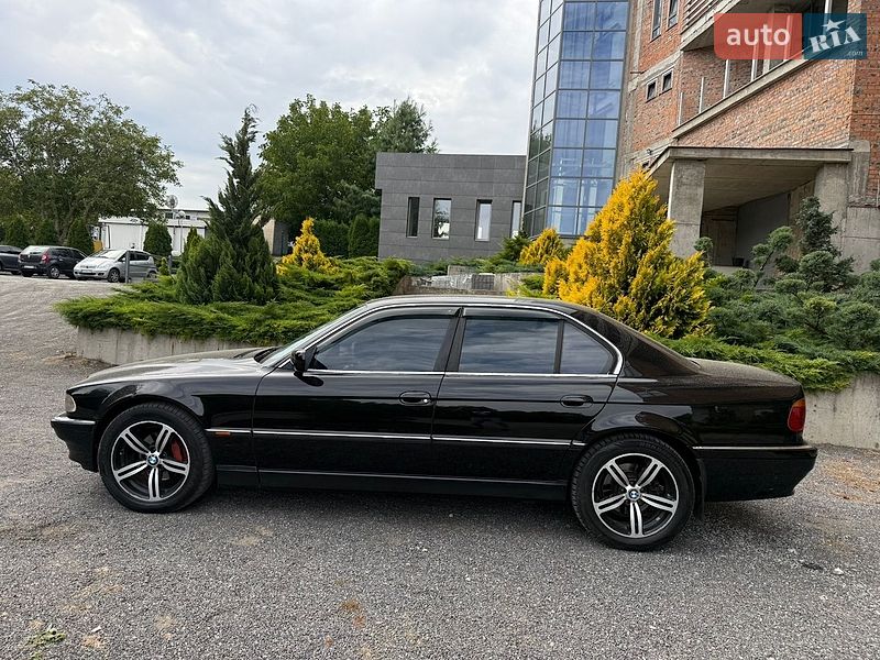 Седан BMW 7 Series 1994 в Хмельницком