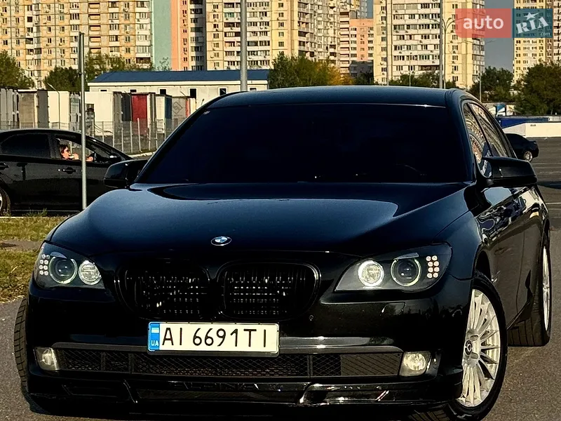 BMW 7 Series 2011