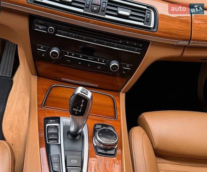 Седан BMW 7 Series 2014 в Одессе