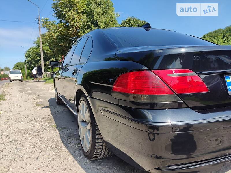 BMW 750