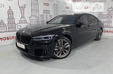 Седан BMW 760 2021 в Киеве
