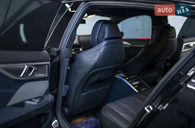 Купе BMW 8 Series Gran Coupe 2023 в 