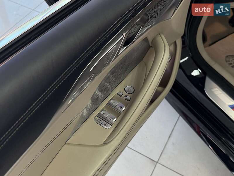 Купе BMW 8 Series Gran Coupe 2020 в Києві фото 44 Купе BMW 8 Series Gran Coupe 2020 в Києві